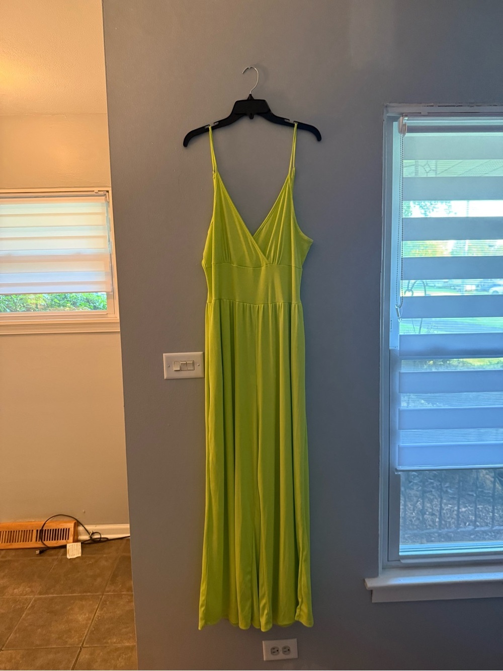 Sleeveless V-Neck Wide-Leg Jumpsuit in Lime Green - Picture 2 of 6